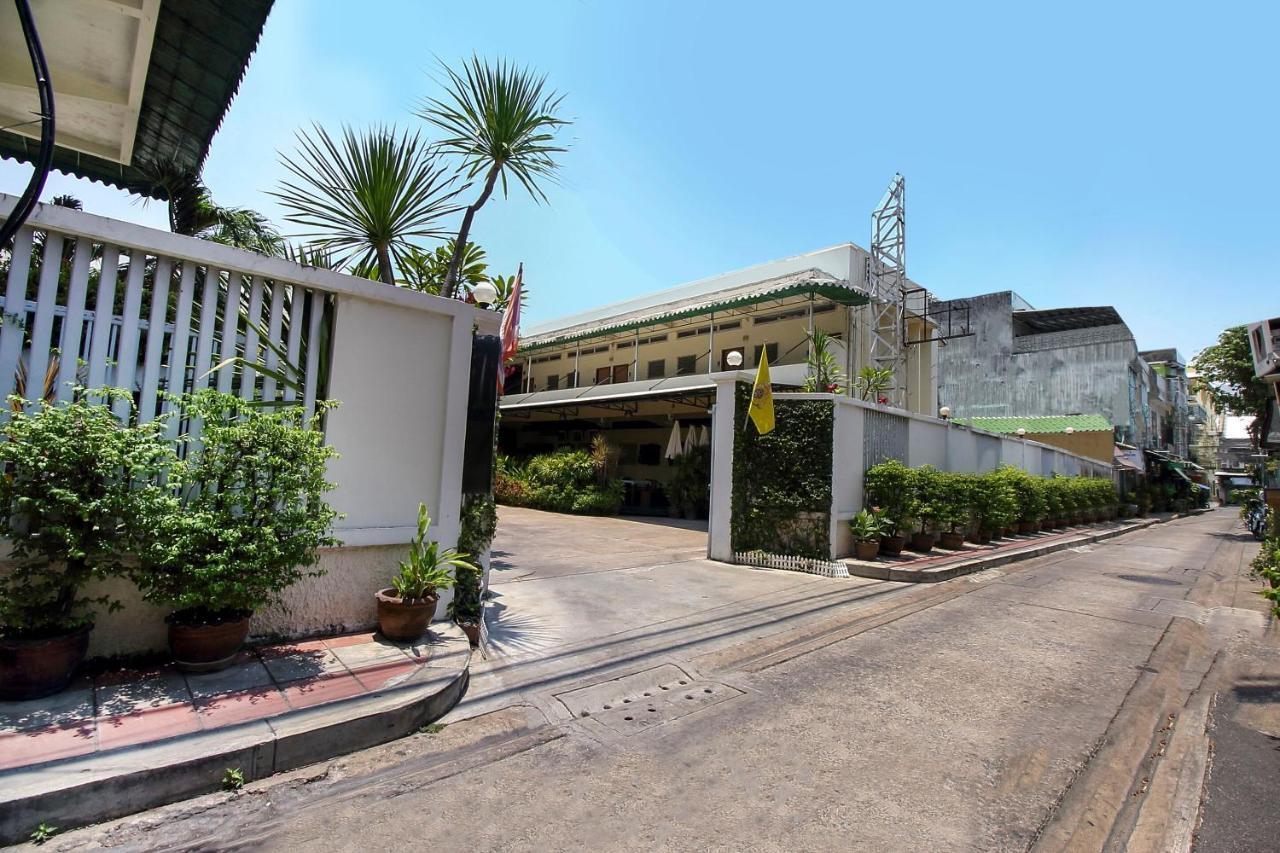 Rajata Hotel Bangkok Exterior foto